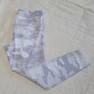 Mondetta Performance +luxury  leggings